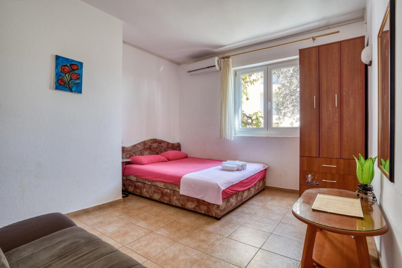 Apartmani Olga Petrovac エクステリア 写真