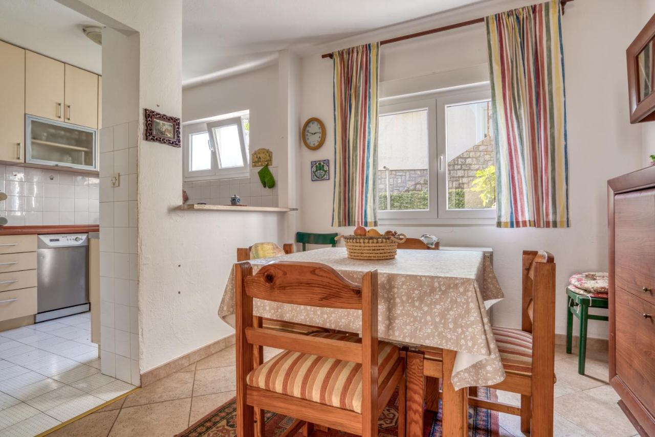 Apartmani Olga Petrovac エクステリア 写真