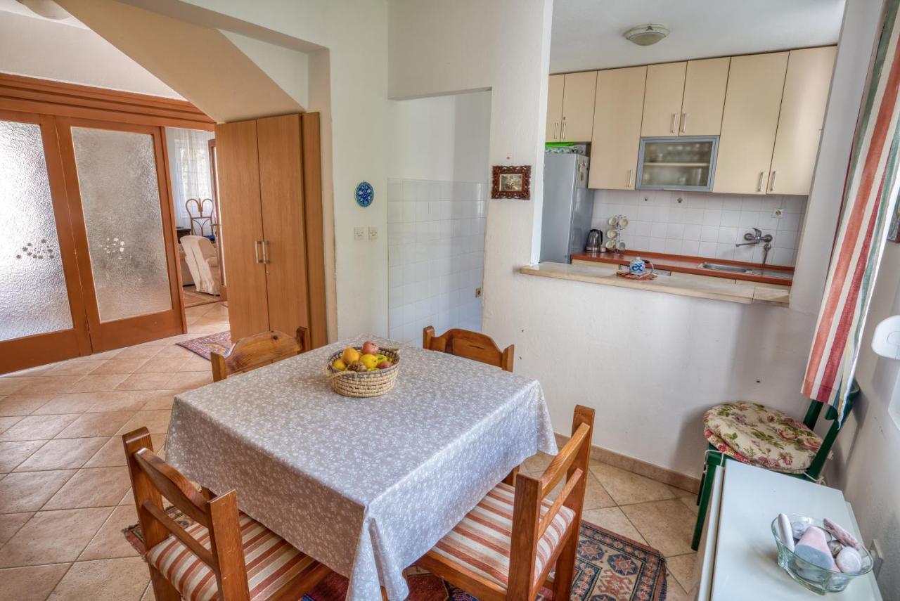 Apartmani Olga Petrovac エクステリア 写真