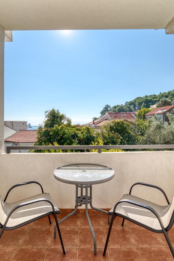 Apartmani Olga Petrovac エクステリア 写真